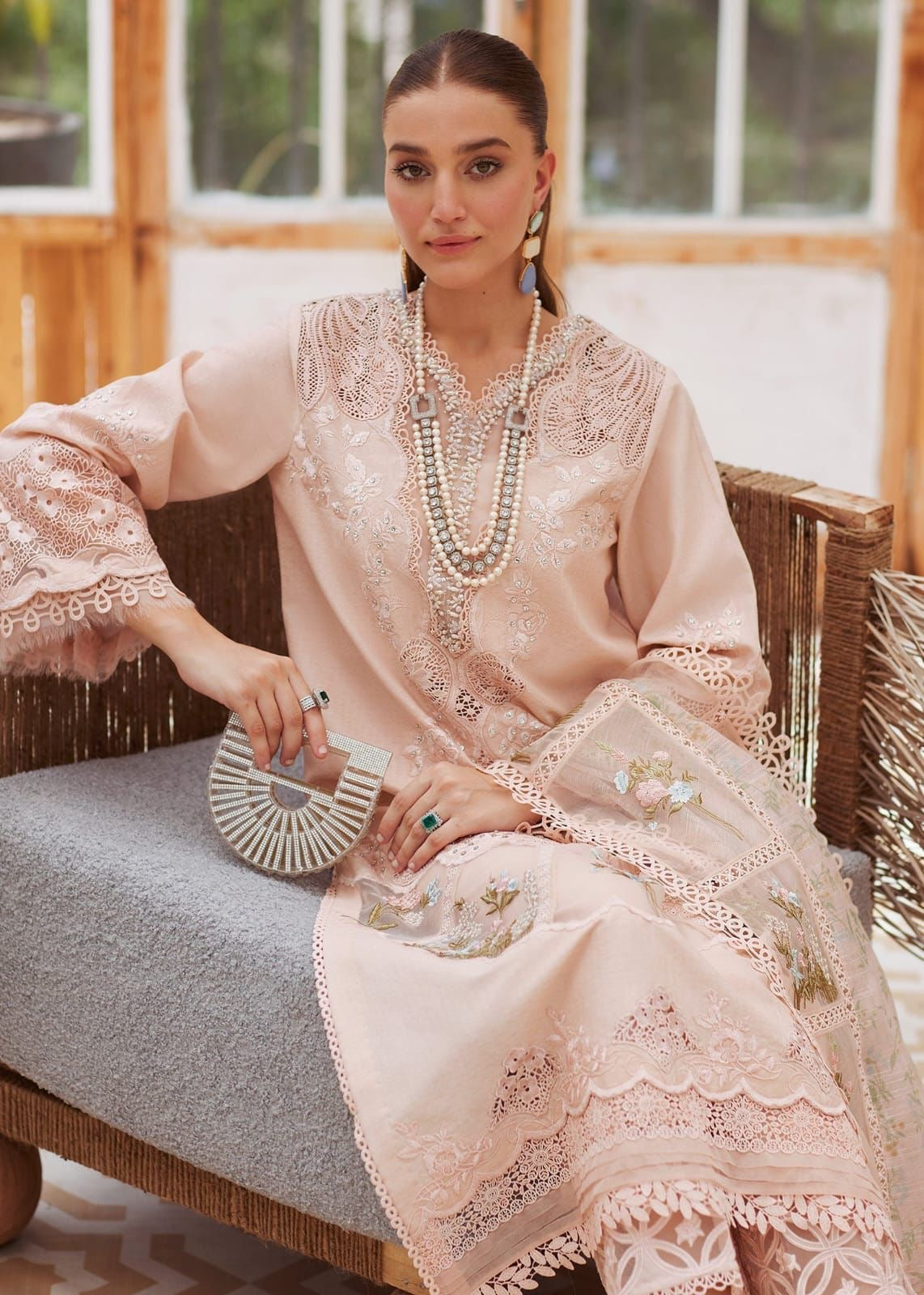 CRIMSON LUXURY LAWN EMBROIDERED 3pc (SL-403)